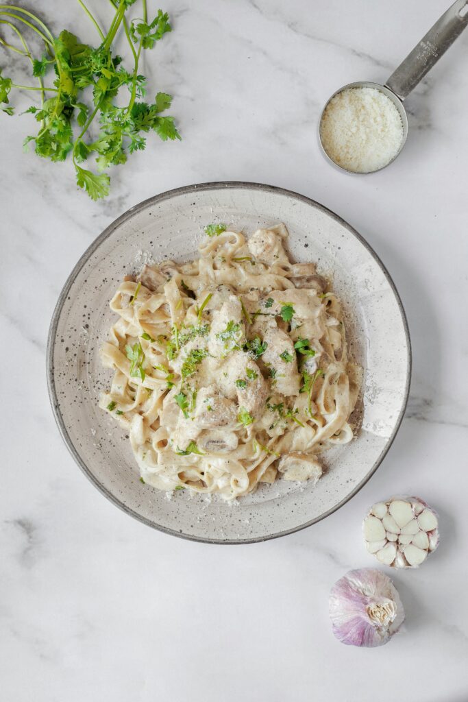 15 Minute Easy Creamy Pasta Recipe for Busy Weeknights 1 sama hosseini wTBGTwHlf0c unsplash
