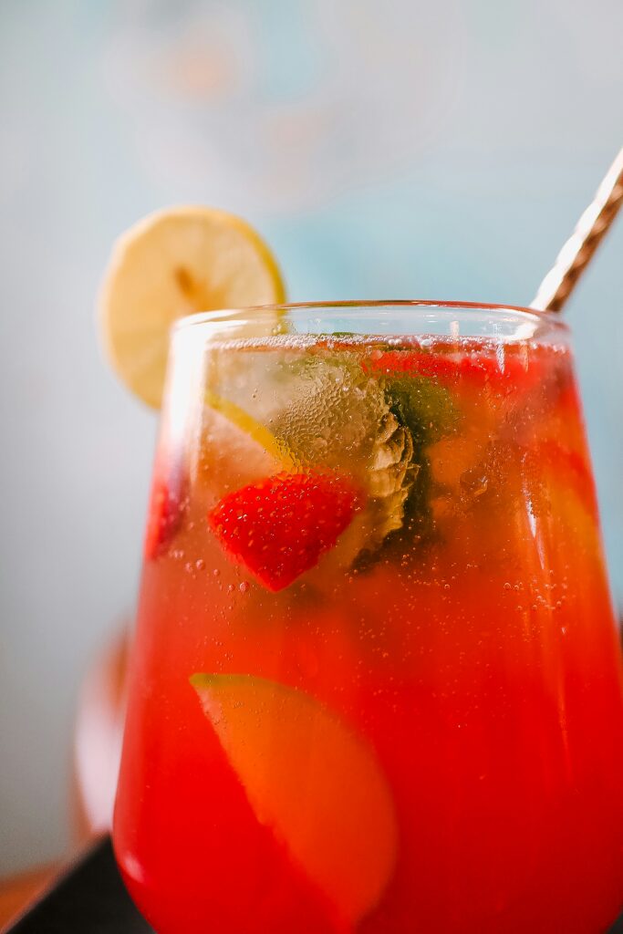 15 Homemade Summer Drinks Better Than Soda (Healthy & Refreshing) 1 kimia kazemi awddOapKDL8 unsplash