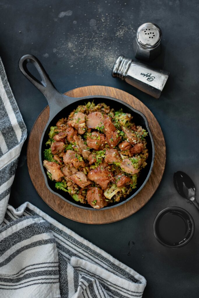 Low Carb High Protein Dinners: 20 Easy Meals 2 mariah hewines 2HiD40EGVZU unsplash