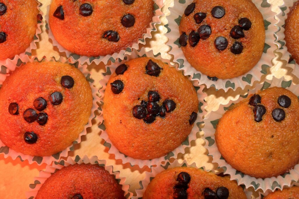 Small Batch Chocolate Chip Muffins for Two: Soft, Fluffy & Irresistible 1 pexels msaimakin 37049121